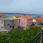 With Parking Space - 12657 Crikvenica