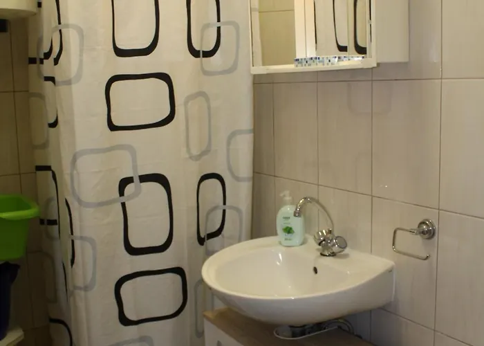 With Parking Space - 12657 Crikvenica